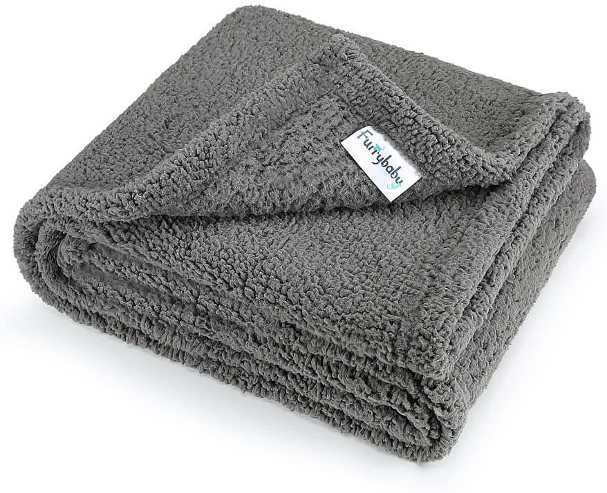 FURRYBABY Premium Fluffy Fleece Dog Blanket